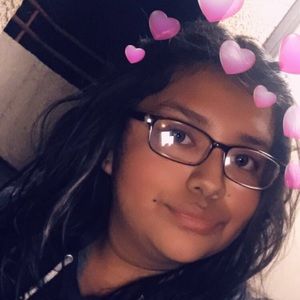 Meet your Posher, Adriana